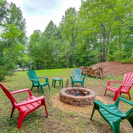 Вилла Blue Ridge Getaway With Hot Tub And Seasonal View! Экстерьер фото