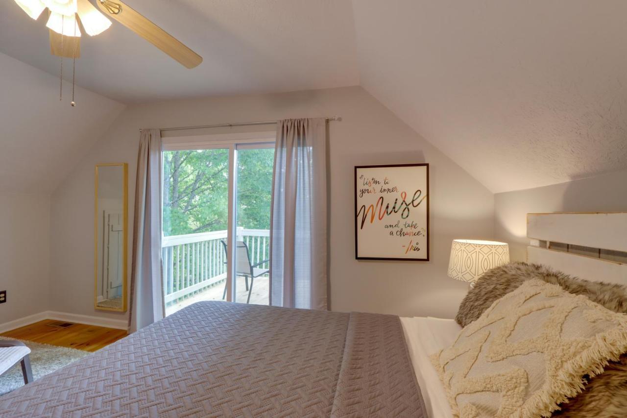Вилла Blue Ridge Getaway With Hot Tub And Seasonal View! Экстерьер фото